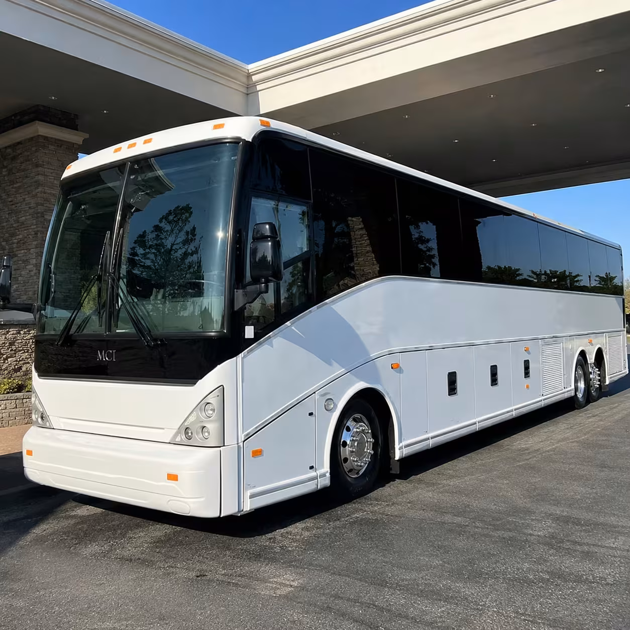 group airport shuttles to and from asheville regional airport avl