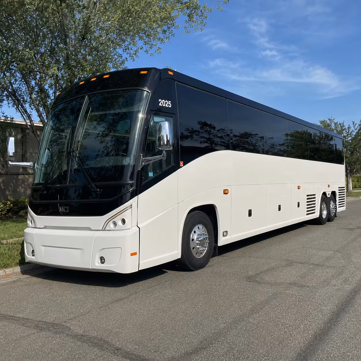 long distance bus rentals from asheville to tennessee